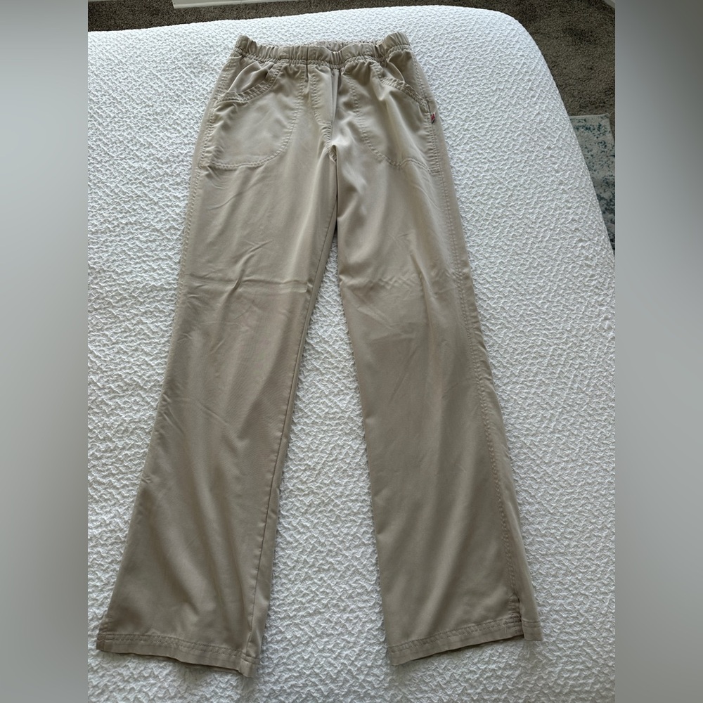 women’s wide leg scrub pants